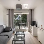 Appartement à 300m De La De