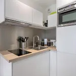 à 300m De La De